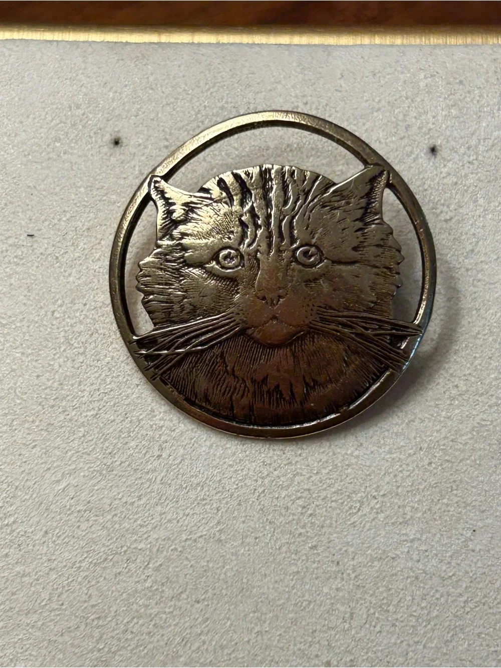 Vintage cat brooch